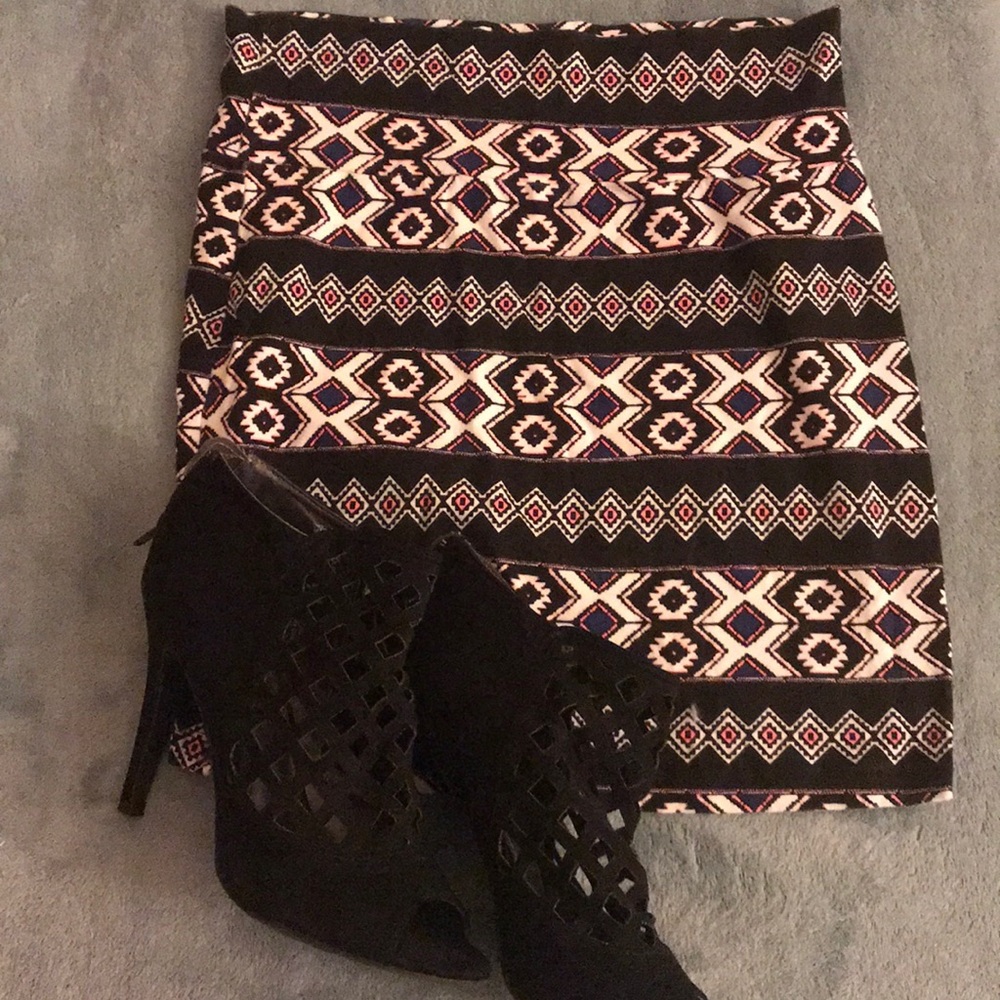 Aztec Charlotte Russe Medium Pencil skirt!